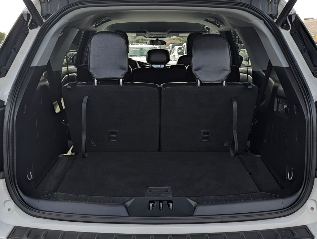 2023 Ford Explorer XLT - Photo 10