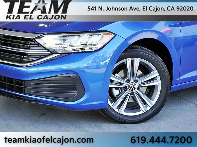 Used 2024  Volkswagen 1.5T SE image 3