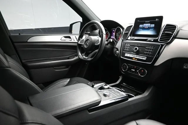 Used 2019 Gray Mercedes-Benz GLE 43 AMG® image 18