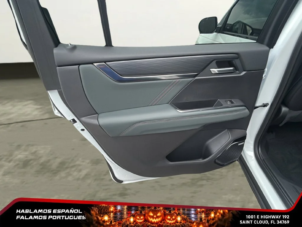 New 2026 Summit White GMC AT4 image 22