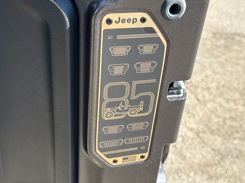 New 2026 Granite Crystal Metallic Clear-Coat Exterior Paint Jeep 85th Anniversary Edition image 12