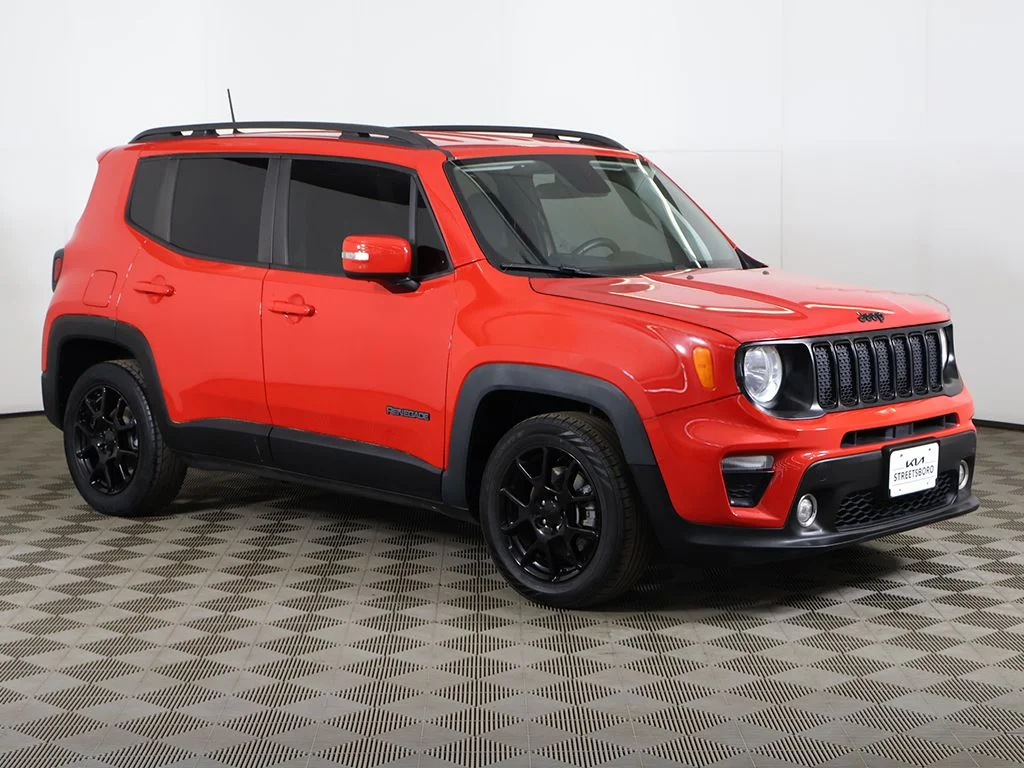 Used 2020 Red Jeep Latitude image 40