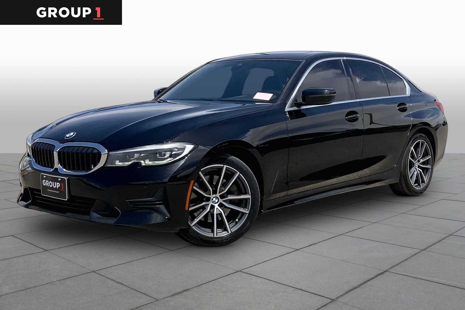 2020 BMW 3 Series 330i Sedan's photo