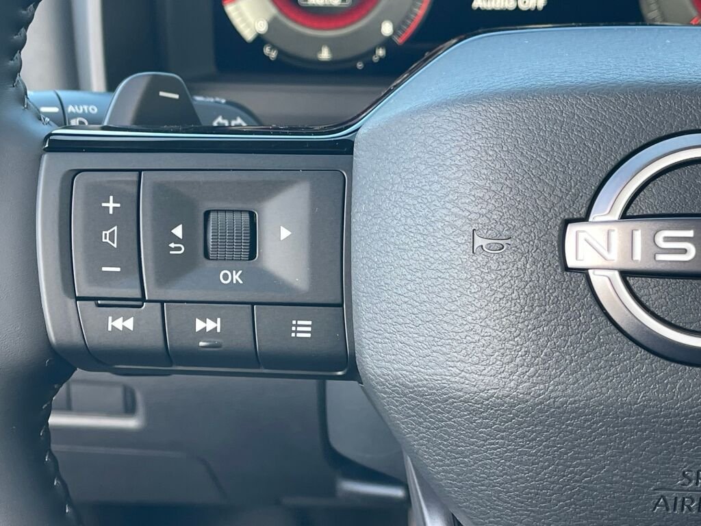New 2026 Boulder Gray Pearl/Super Black Nissan Platinum image 16