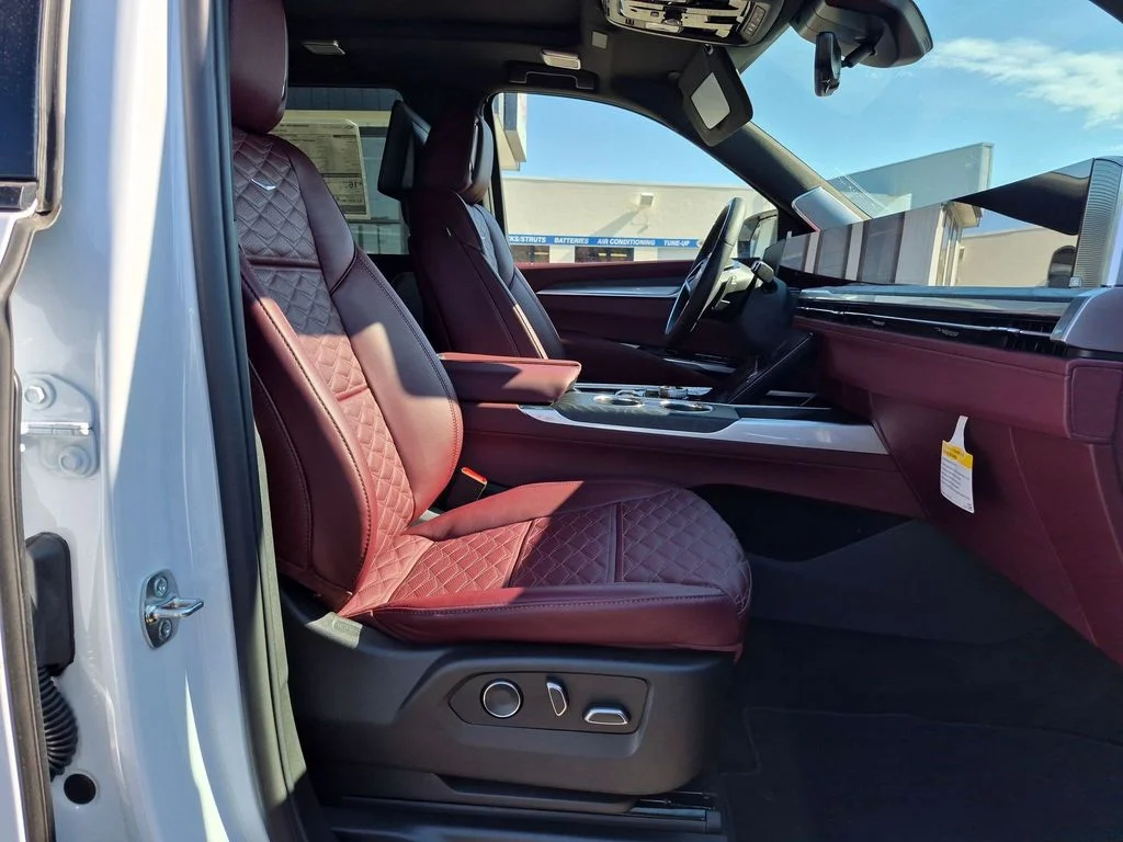 2026 Cadillac Escalade Sport - Photo 48