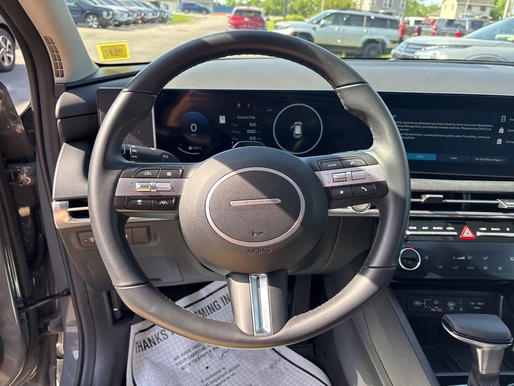 Certified Used 2025 Gray Hyundai SEL Convenience image 21