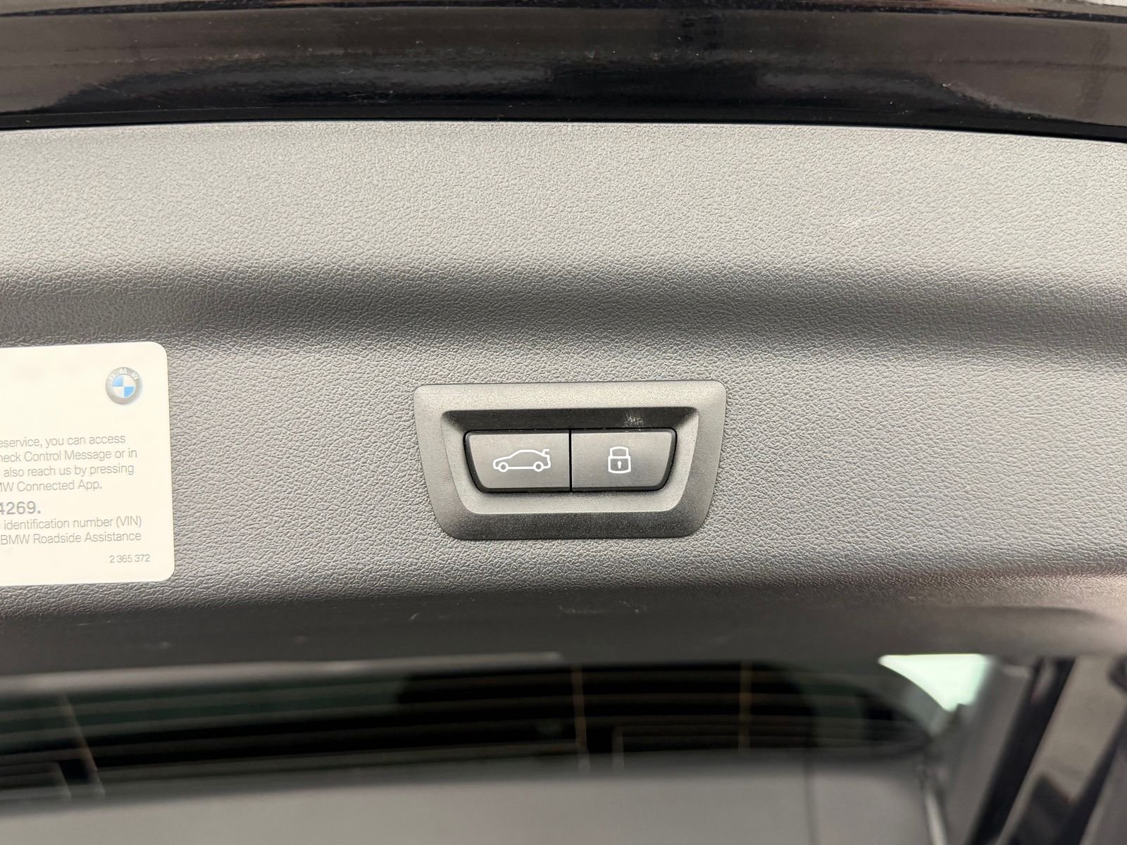 Used 2023 Black Sapphire Metallic BMW xDrive28i image 37