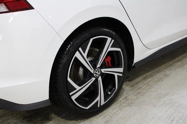 2026 Volkswagen Golf GTI SE - Photo 26