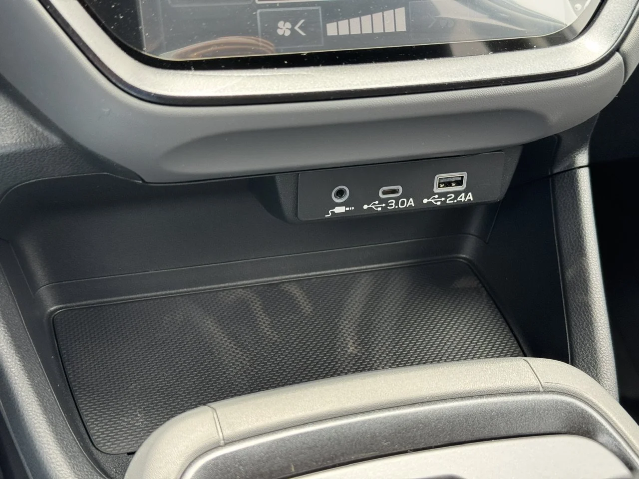 New 2026 Magnetite Gray Metallic Subaru Premium image 21