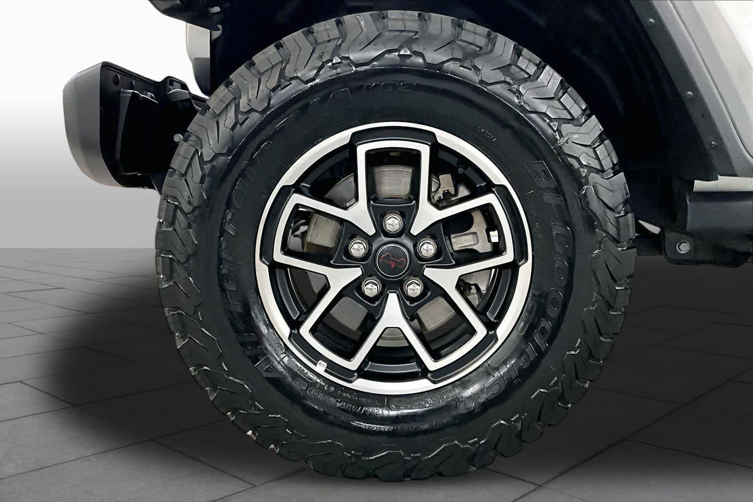 Used 2026 Bright White Clearcoat Jeep Rubicon image 11