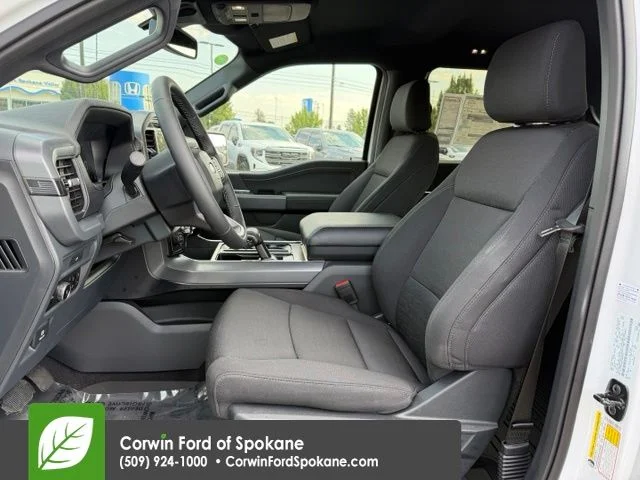 New 2026 White Ford XLT image 2