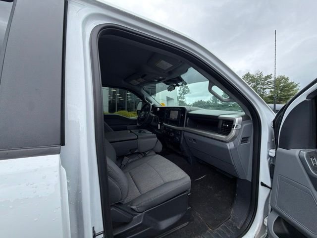 Used 2024 White Ford XL image 9
