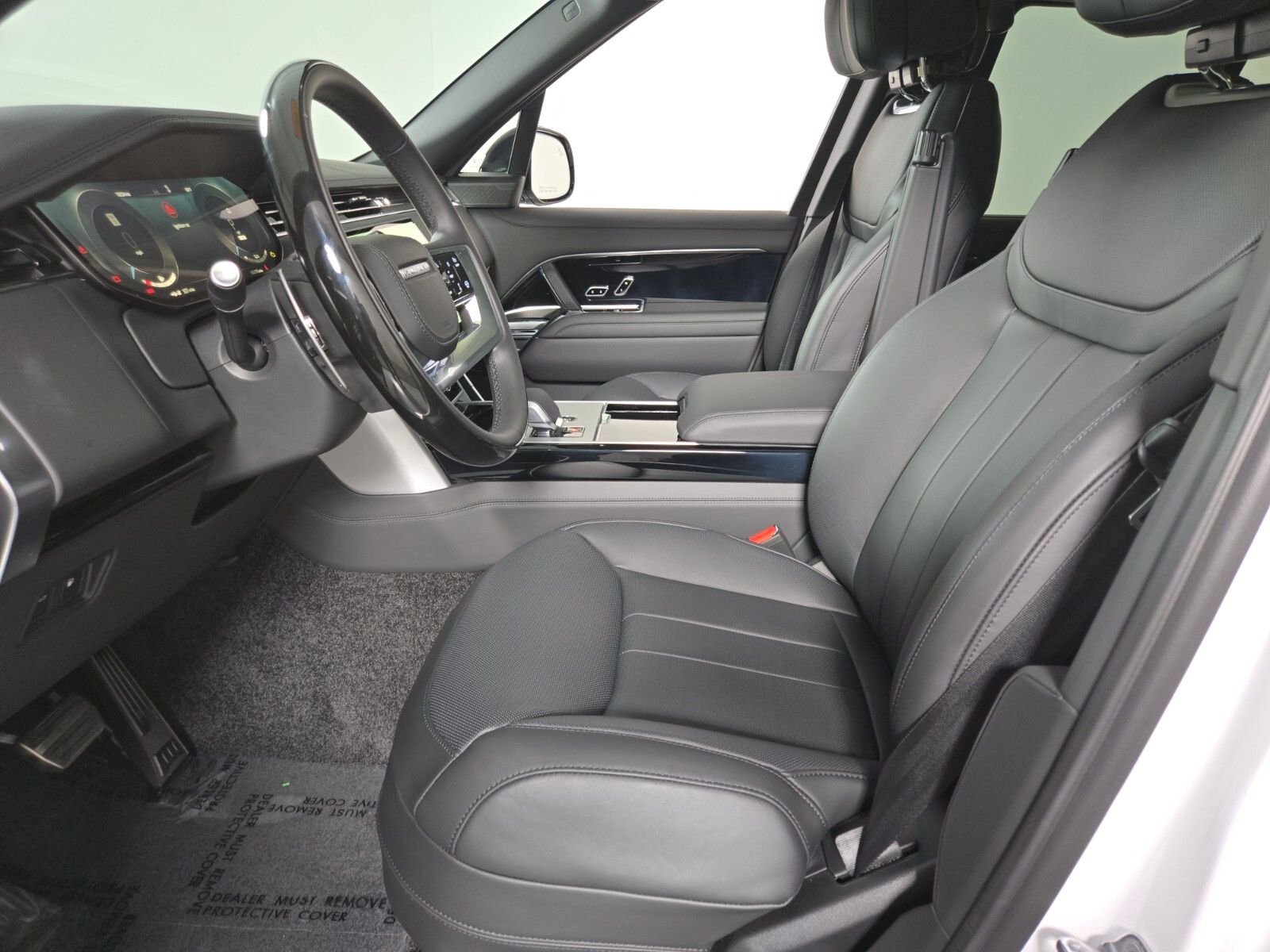 New 2026 Ostuni Pearl White Land Rover Autobiography image 11