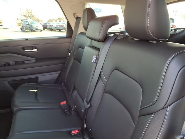 2024 Nissan Pathfinder SL - Photo 19