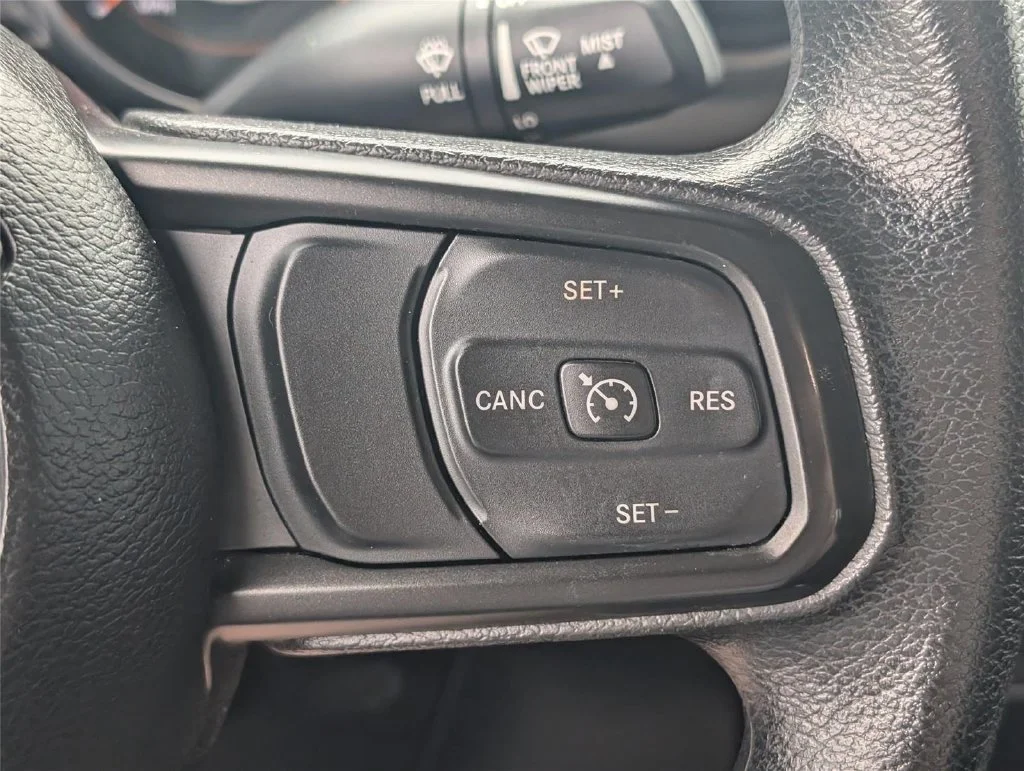 Used 2021 Sting-gray Clea Jeep Sport image 26