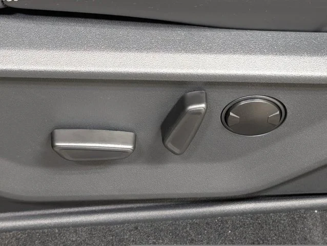 New 2027 Agate Black Metallic Ford MAX Platinum image 49