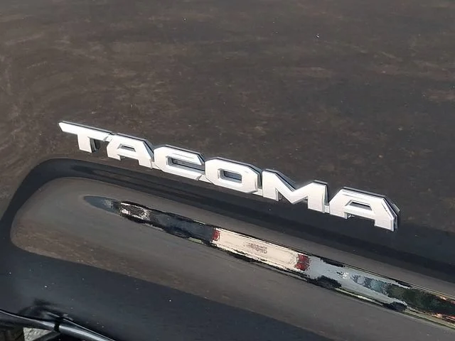 Used 2020 Black Toyota TRD Off-Road image 31
