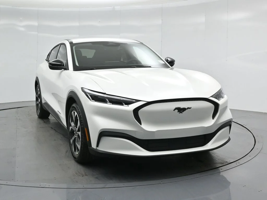 New 2026 Star White Metallic Tri-coat Ford Select image 50