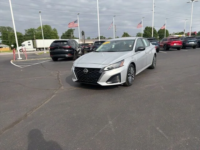 2025 Nissan Altima SV - Photo 20