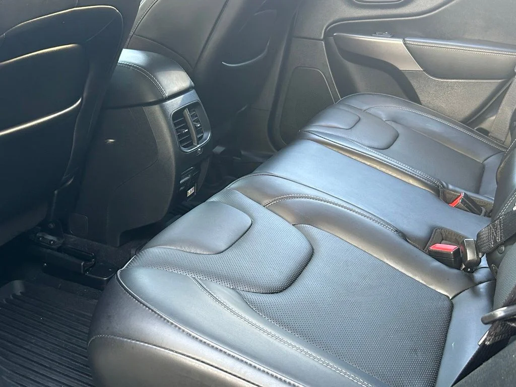 Used 2019 Black Jeep Limited image 37