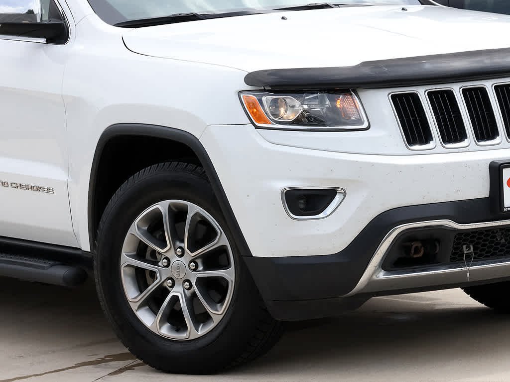 Used 2016 Bright White Clearcoat Jeep Limited image 4