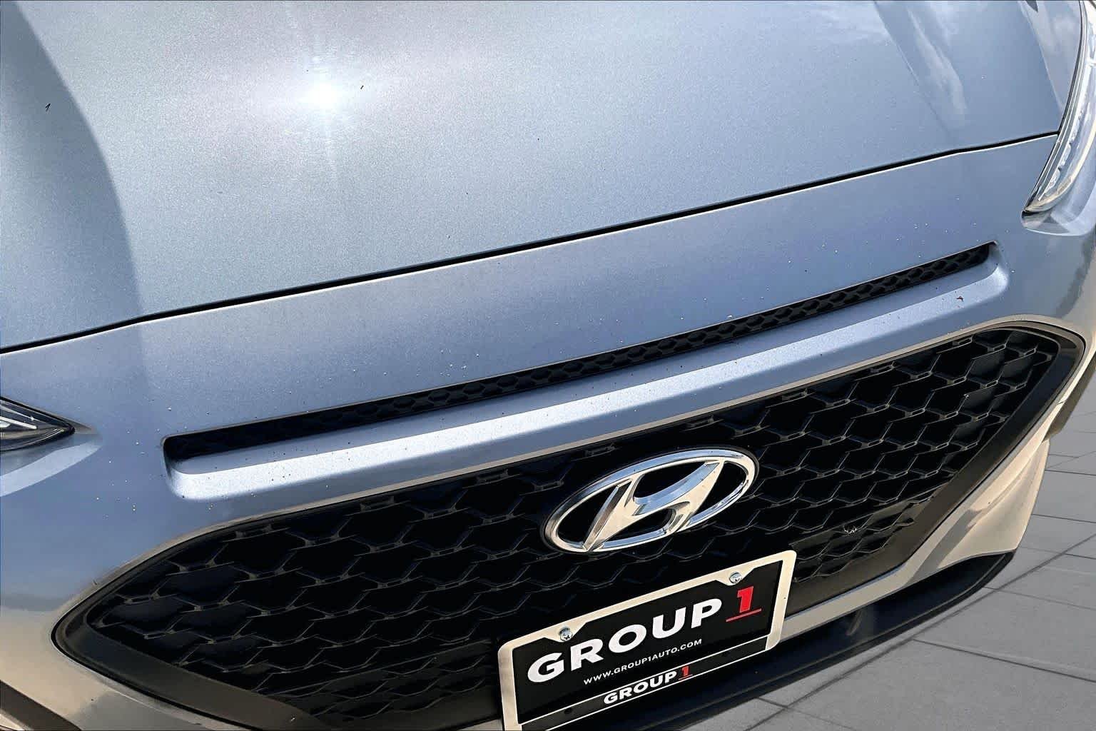 Used 2018 Sonic Silver Hyundai SEL image 28