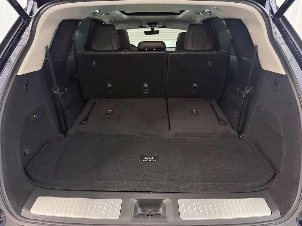 Used 2023 Blue INFINITI Sensory image 38