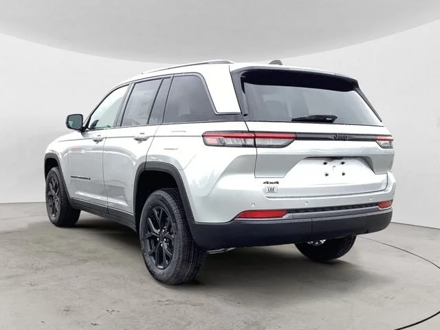 New 2026 Silver Jeep LAREDO ALTITUDE 4X4 image 3