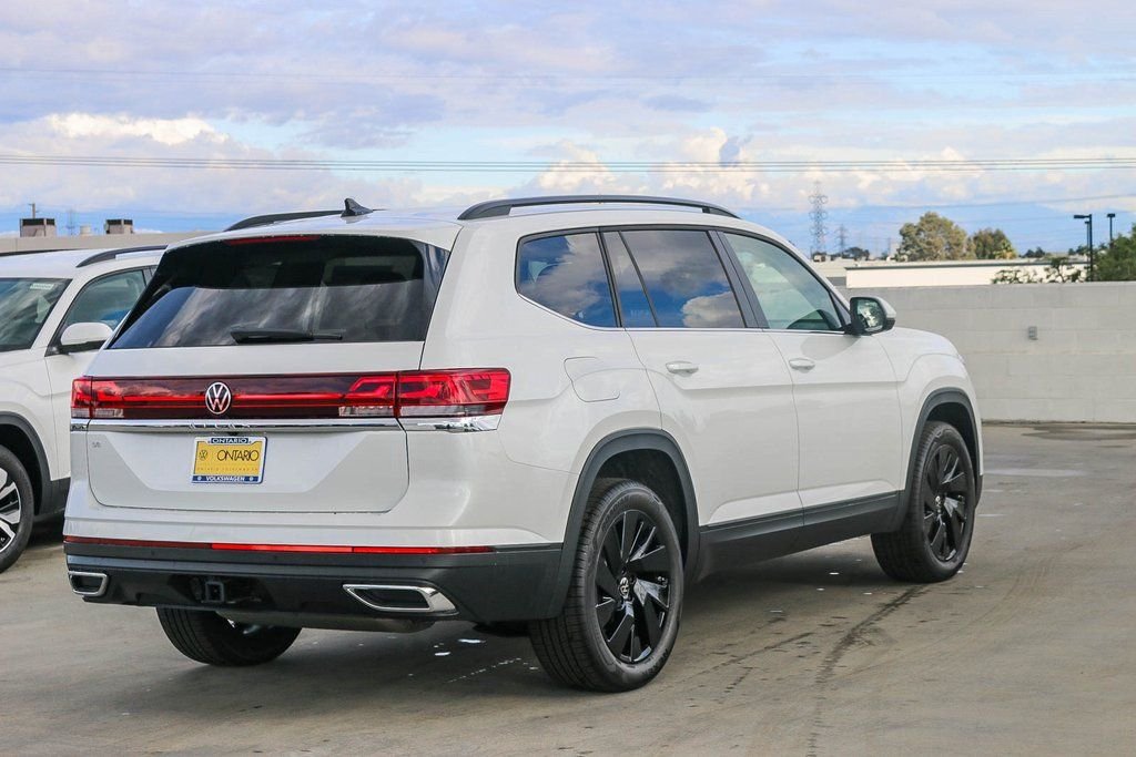 2026 Volkswagen Atlas SE w/Tech - Photo 8