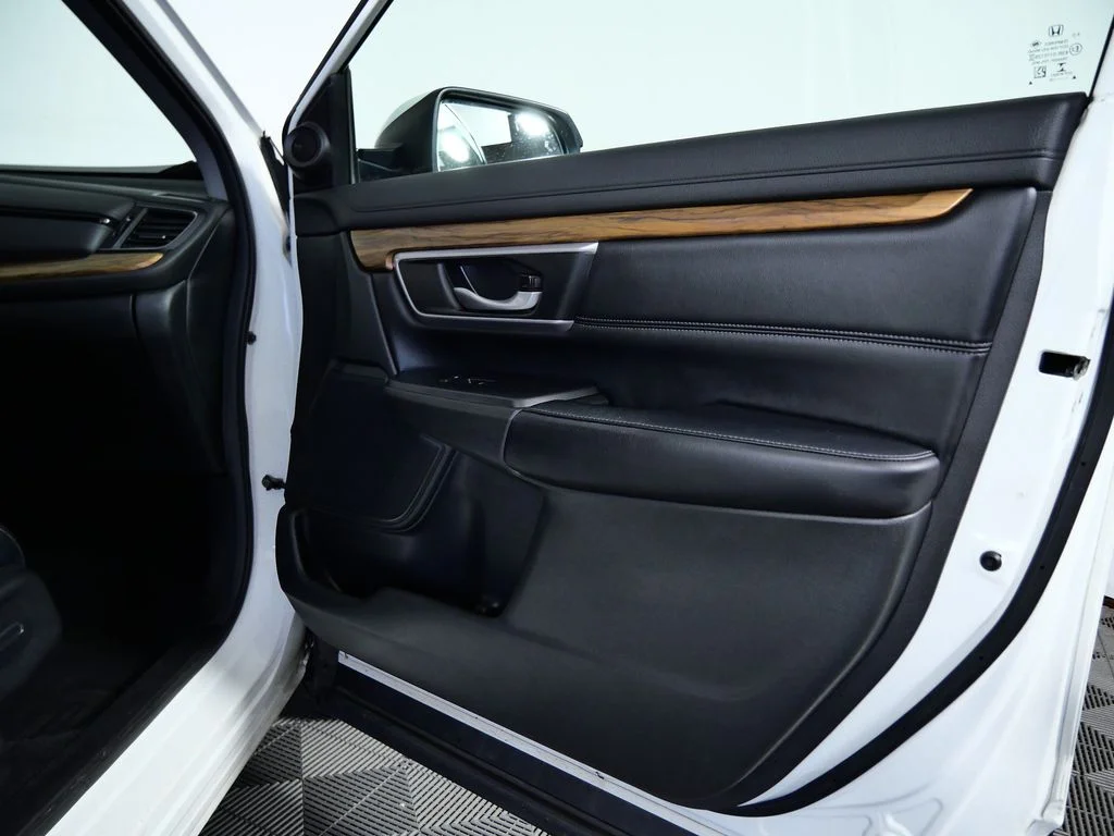 Used 2018  Honda EX-L image 9