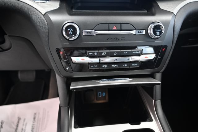 Used 2020 Silver Ford XLT image 19