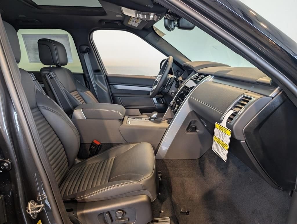 2026 Land Rover Discovery Gemini Edition - Photo 34