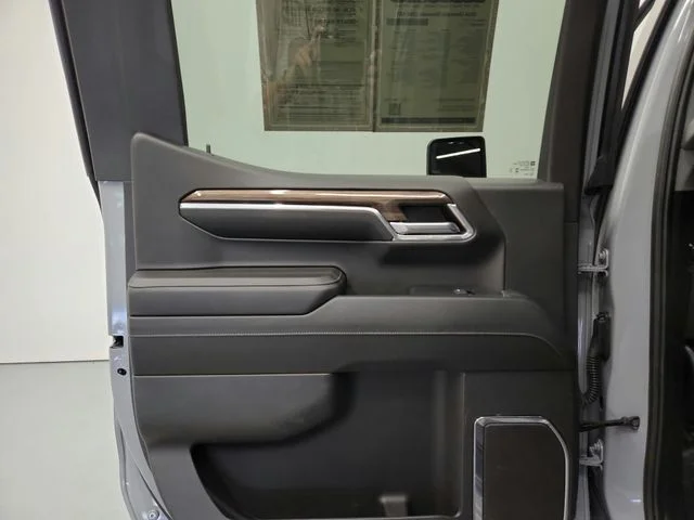 Used 2024 Gray Chevrolet RST image 34