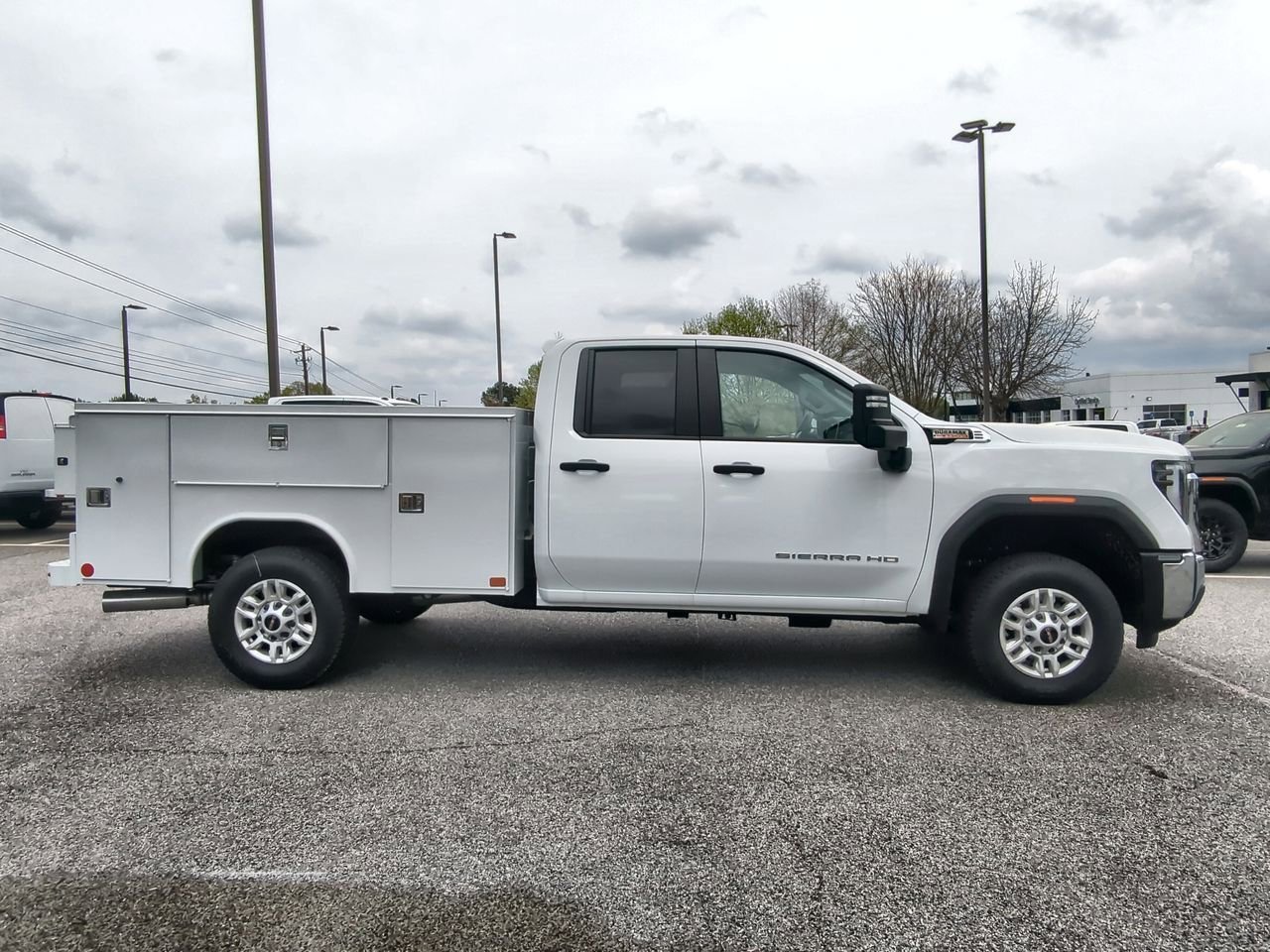 2025 GMC Sierra 2500HD Pro - Photo 9