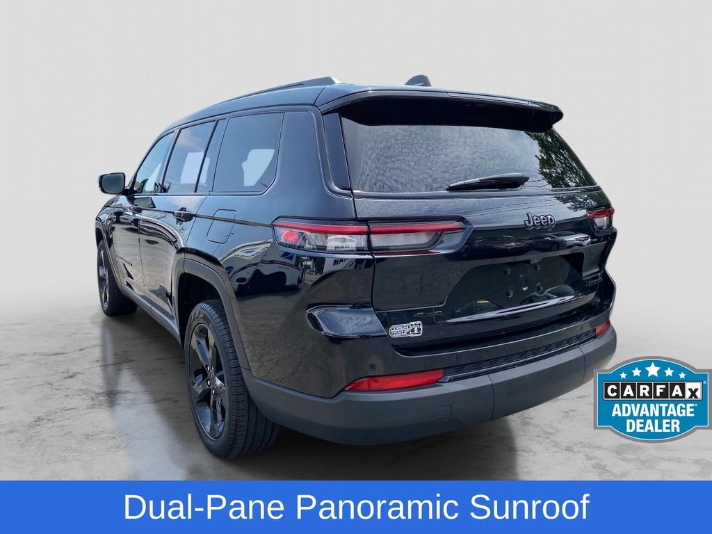 Used 2023 Black Jeep Limited image 3