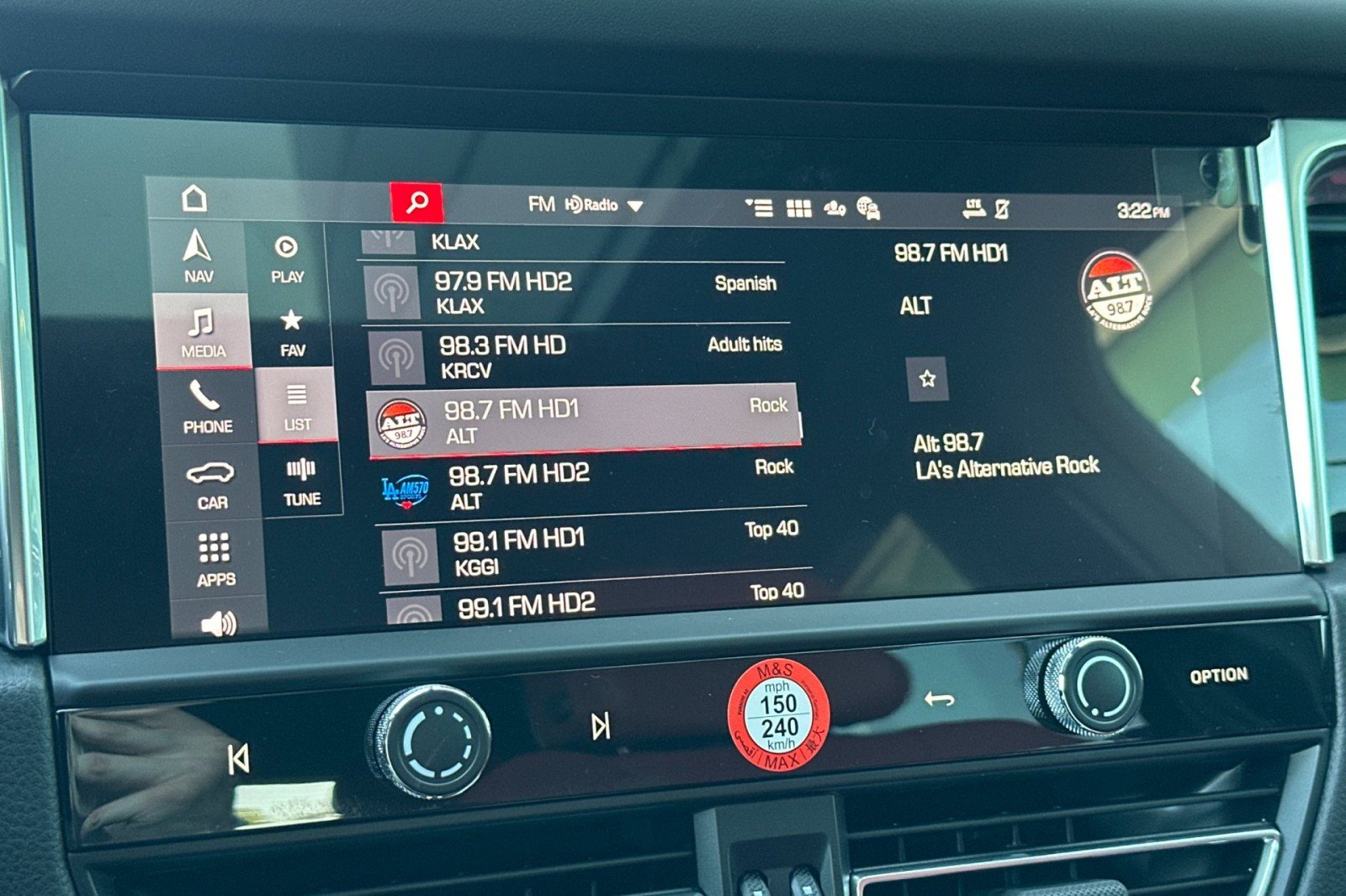 2026 Porsche Macan S - Photo 18