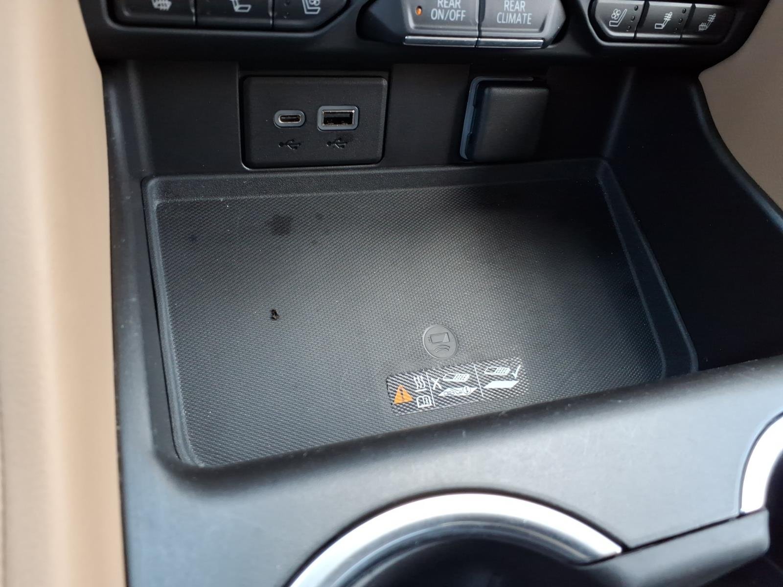 Used 2021 Empire Beige Metallic Chevrolet Premier image 24