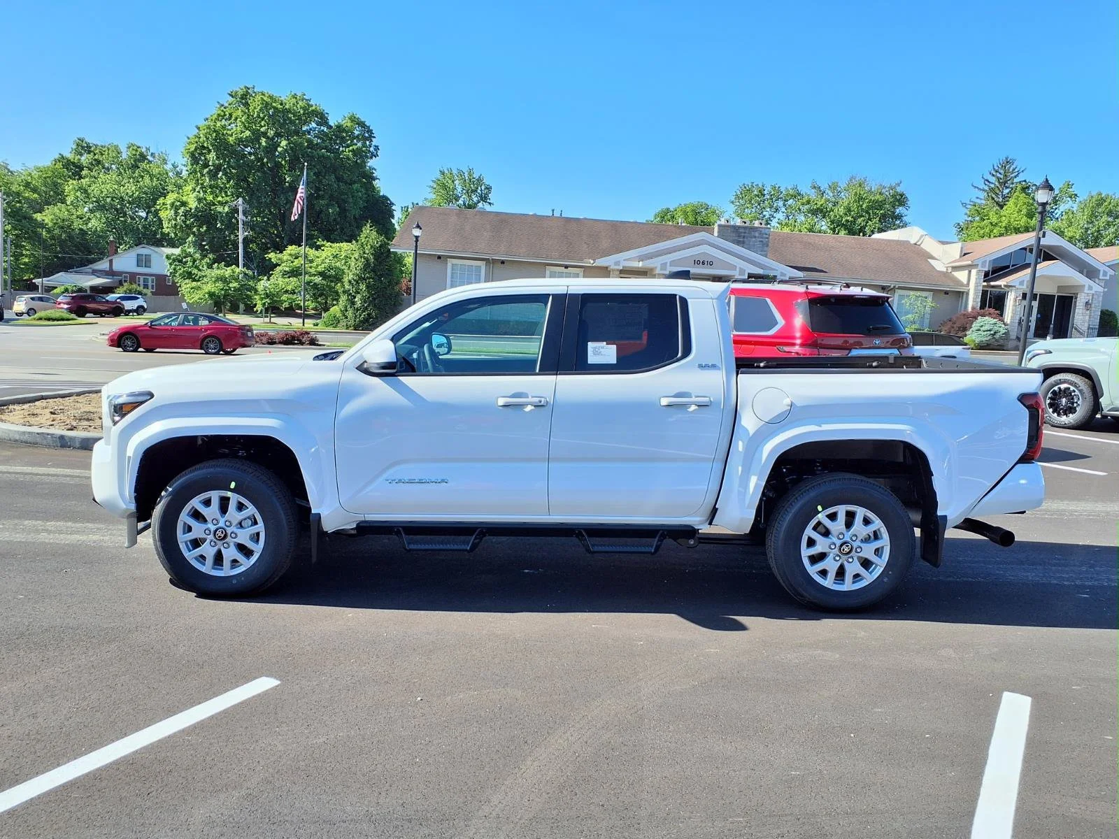 2026 Toyota Tacoma SR5 - Photo 23