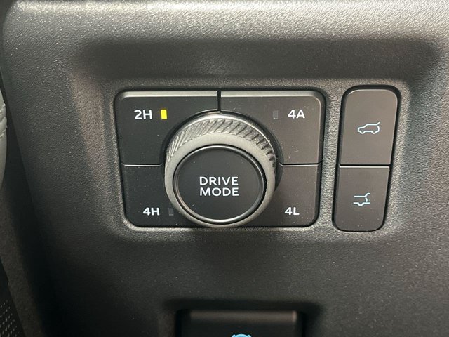 Used 2026 Agate Black Metallic Ford Active image 23