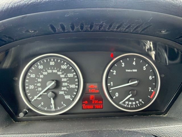 Used 2011 White BMW xDrive35i image 38