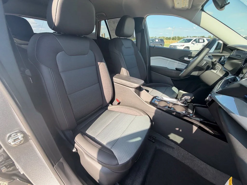 2026 Chevrolet Trax LT - Photo 24