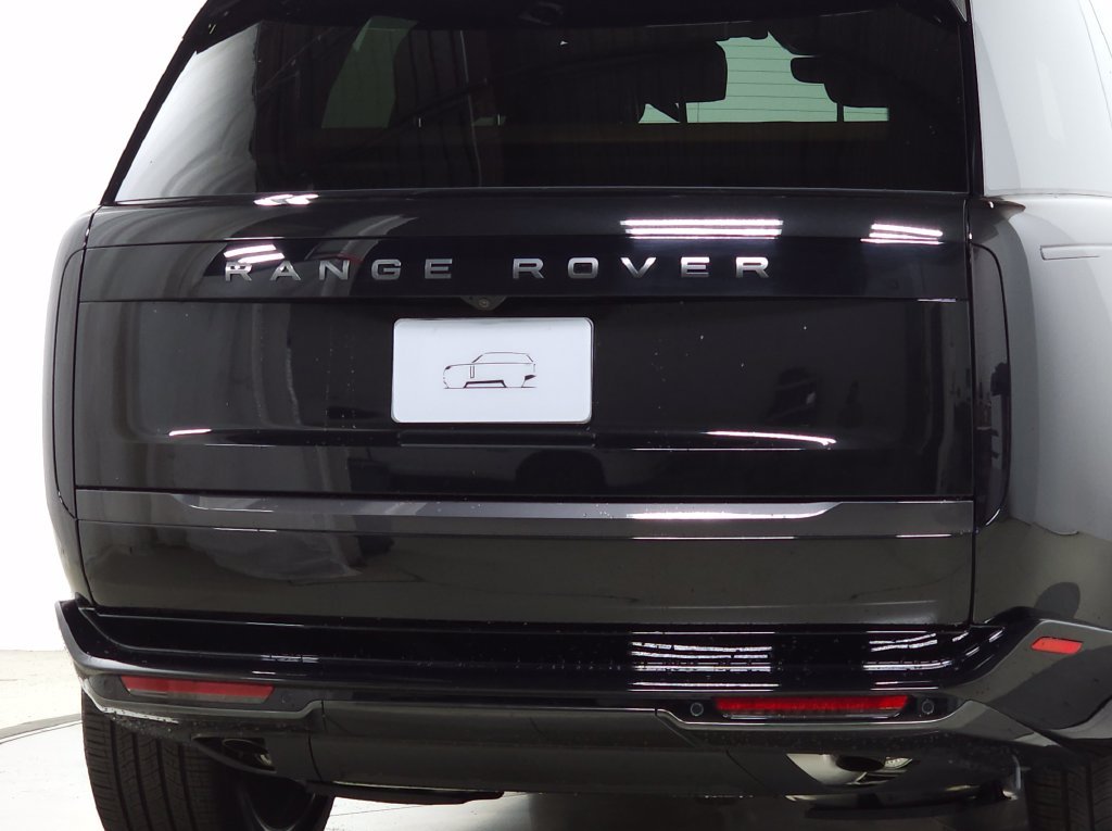 Used 2026 Black Land Rover SE image 7