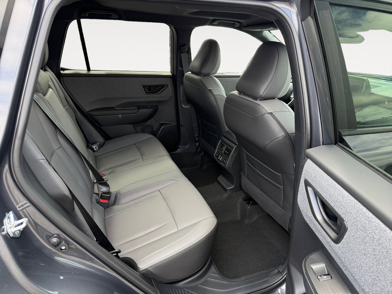 New 2026 MAGNETITE GRAY METALLIC Subaru Limited image 18