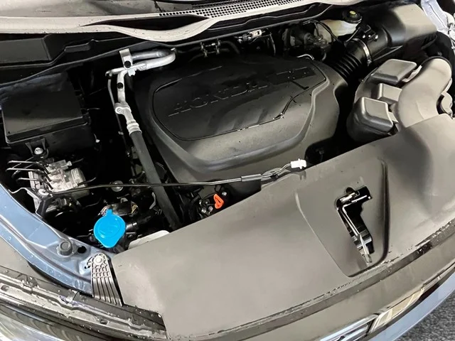New 2026 Smoke Blue Pearl Honda Touring image 13