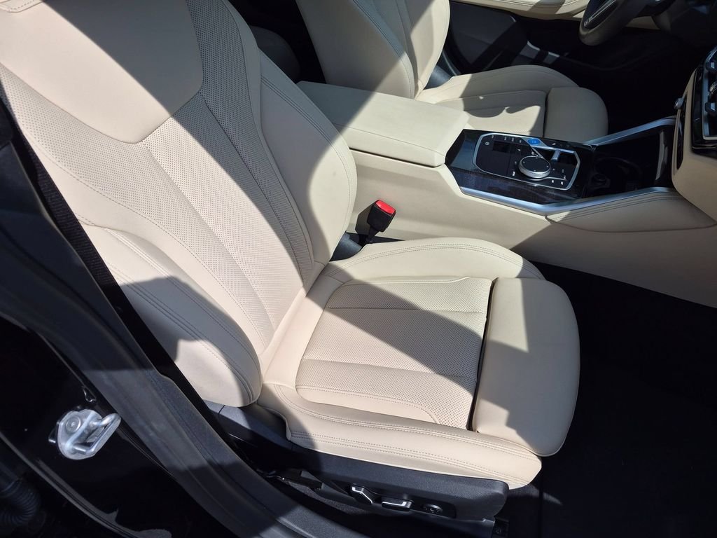 Used 2024 Black BMW M50 image 32
