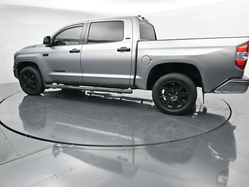 Used 2021 Silver Toyota SR5 image 5