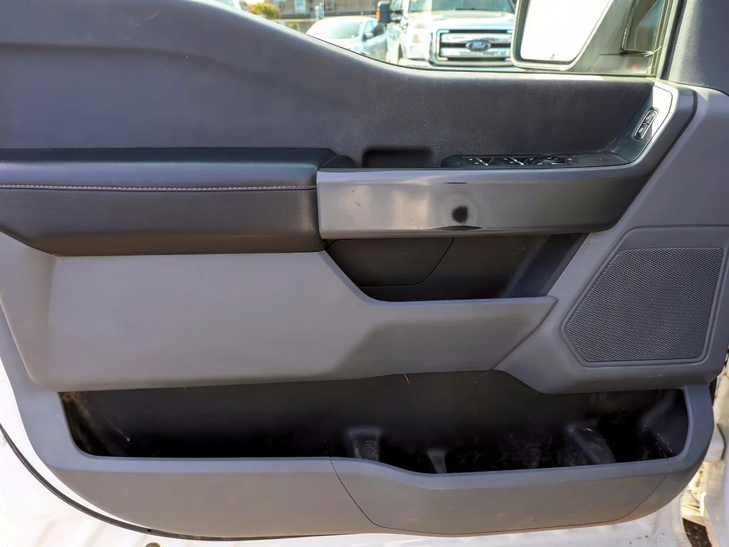 Used 2021 Oxford White Ford XLT image 9