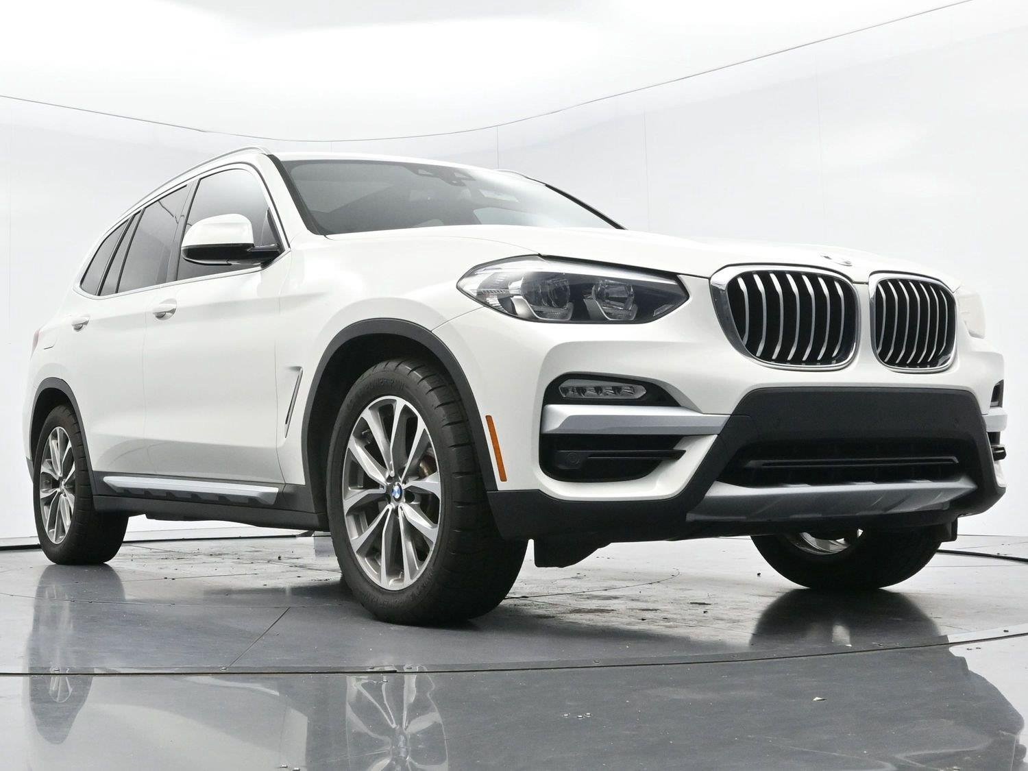 Used 2019 Alpine White BMW sDrive30i image 41