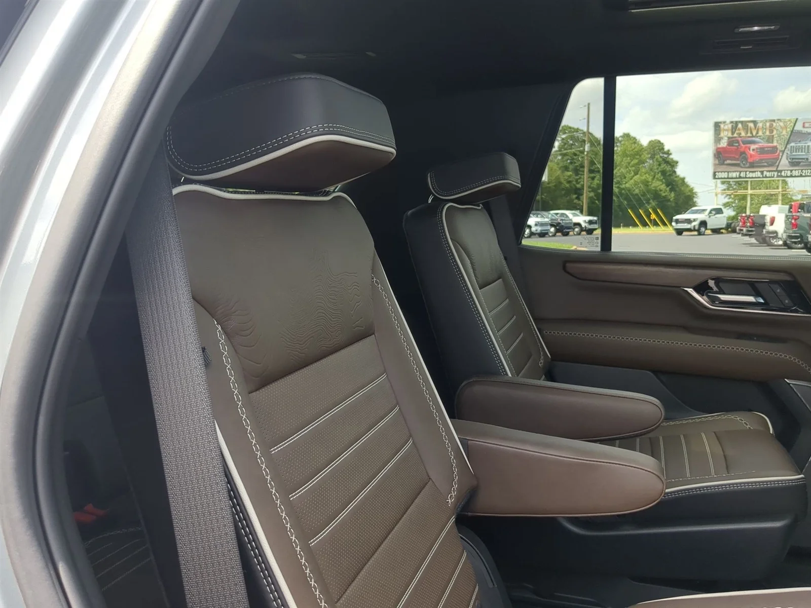 Used 2026 Sterling Metallic GMC Denali Ultimate image 28