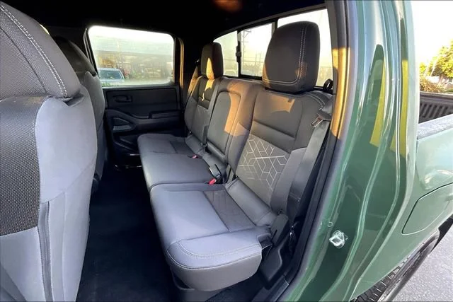2026 Nissan Frontier SV - Photo 11